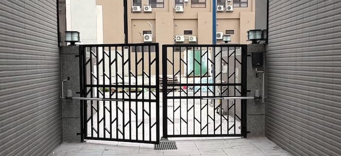 تعمیر درب جکی در عشرت آباد