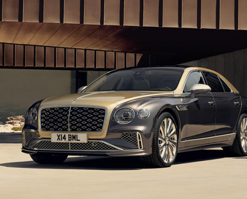 سرویس دوره‌ای بنتلی فلایینگ اسپور شامل تعویض شمع و روغن موتور